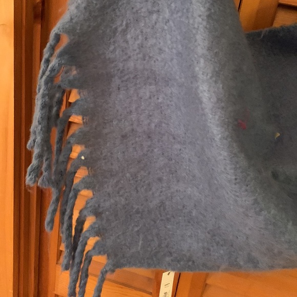 NWT Oversized Scarf/Wrap. 2 available 1- blue 1- gray - Picture 6 of 8